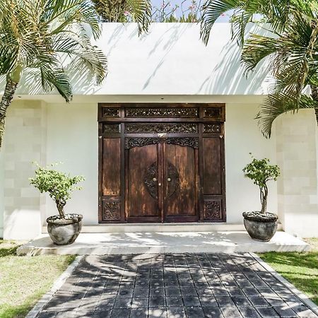 Pantai Hitam Villa Selemadeg Exterior foto